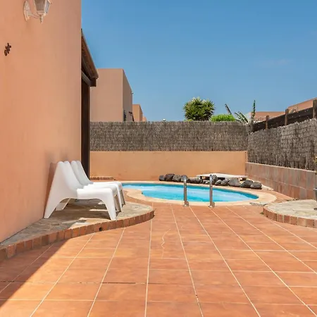 Lovely 2-bed In Fuerteventura Corralejo